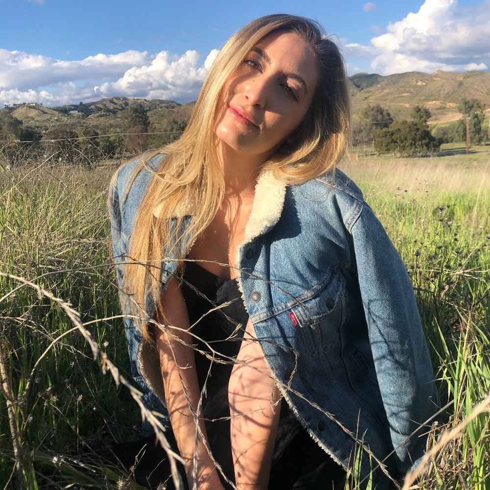 Meet your Posher, Delaney